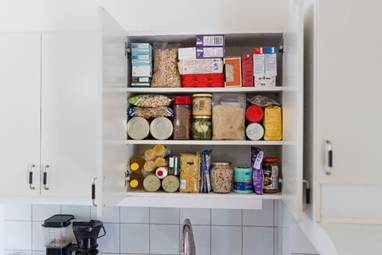 En bild som visar inomhus, vägg, Hyllor, hushållsapparat

AI-genererat innehåll kan vara felaktigt.